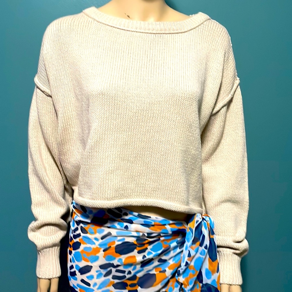 NWT Olivaceous Crop sweater